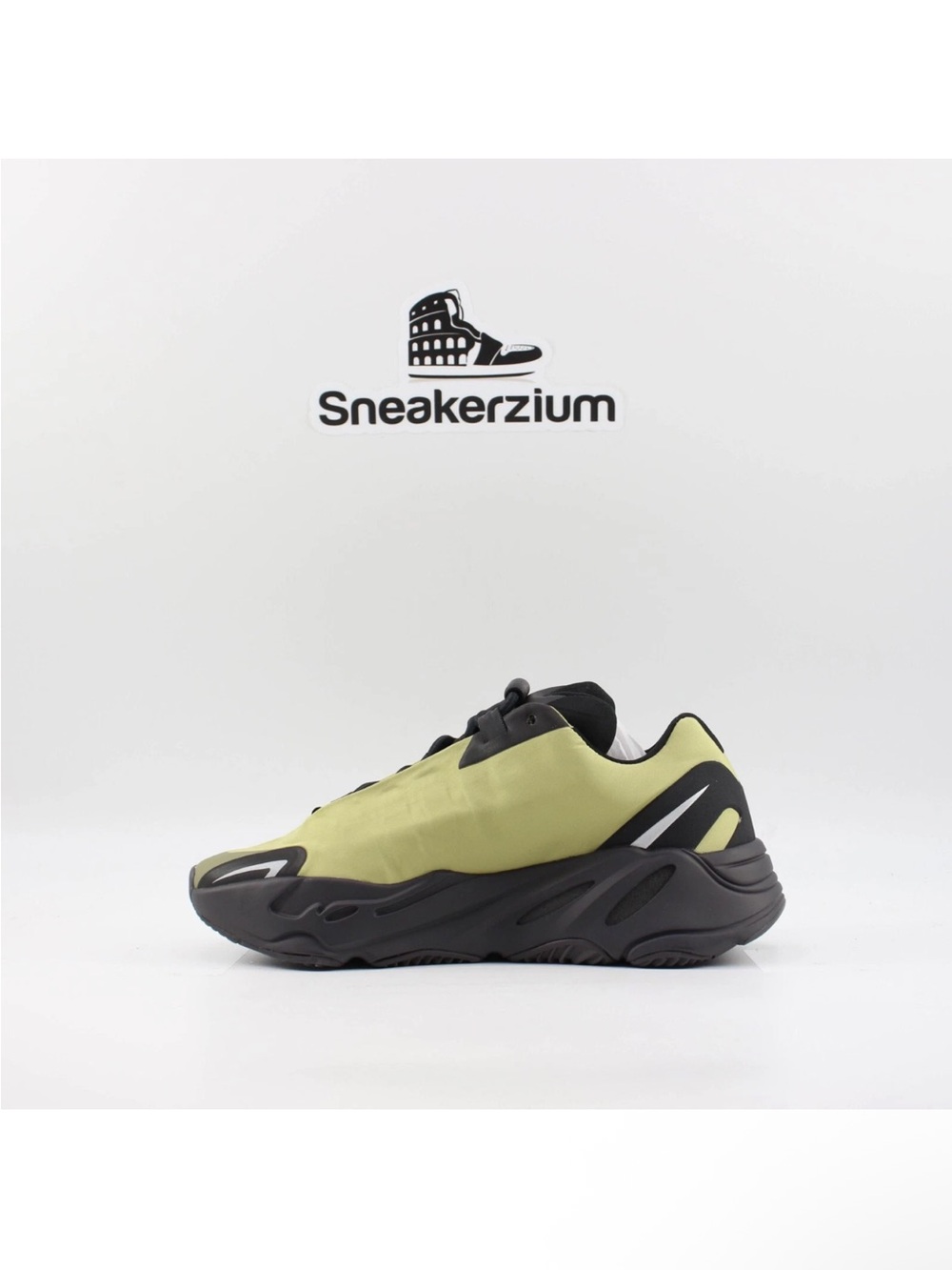 Adidas Yeezy 700 MNVN Resin GW9525 Men's New - Picture 4 of 8